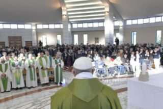 Papa: "El miedo es el origen de la esclavitud y de toda dictadura"