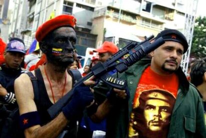 V&iacute;deo: Rid&iacute;culo de los milicianos venezolanos al simular una guerra imaginaria contra EEUU