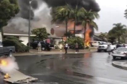 Cinco muertos al caerse una avioneta sobre un barrio residencial en EE.UU.