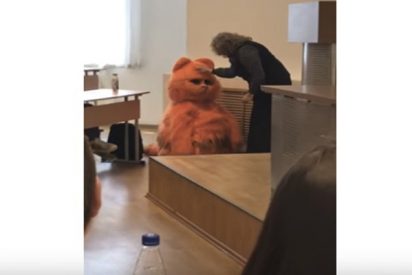 Este universitario va a clase disfrazado de Garfield y la profesora le aprueba "de por vida&rdquo;