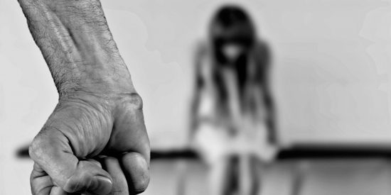 La Polic&iacute;a detiene a 6 marroqu&iacute;es por la violaci&oacute;n m&uacute;ltiple a una chica de 18 a&ntilde;os