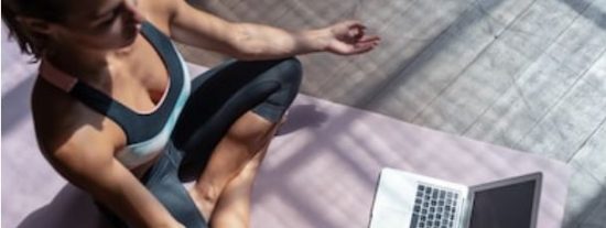 Accesorios de yoga para casa