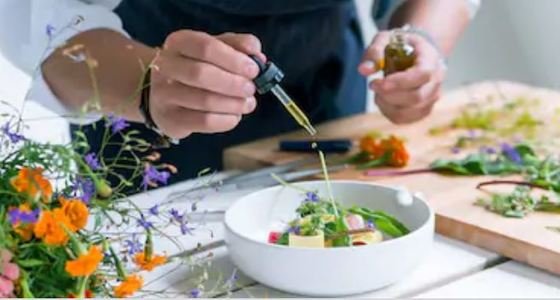 chefs gourmet preparando una receta