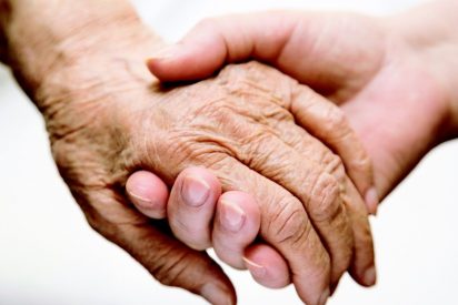 La terrible carta de la hija de una anciana desahuciada en La Coru&ntilde;a: "No s&eacute; c&oacute;mo acab&eacute; asfixi&aacute;ndola"