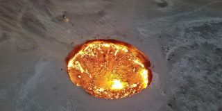La 'Puerta del Infierno' que arde a 1.000 grados desde hace medio siglo