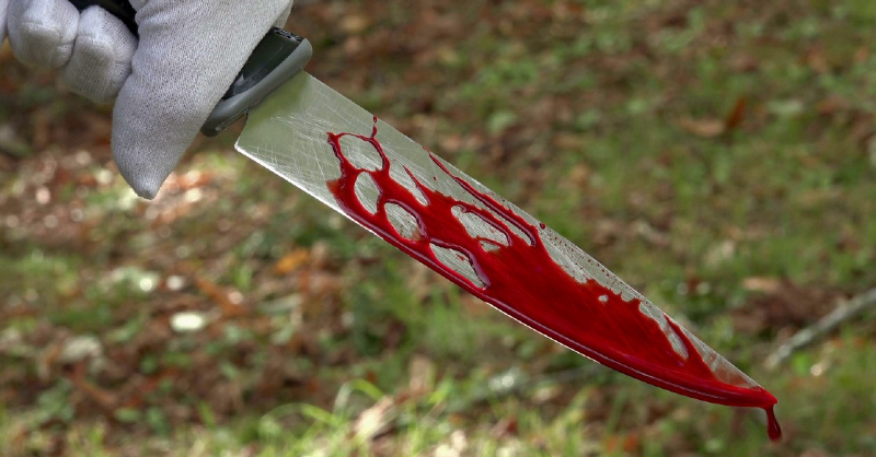 Pánico en el centro de Madrid: la policía abate a tiros a un hombre que intentaba acuchillar a su compañero de piso