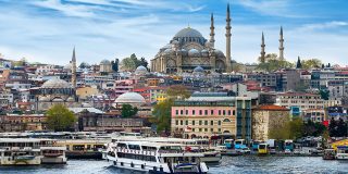 El turismo espa&ntilde;ol hacia T&uuml;rkiye se dispara y rebasa los 450.000 visitantes en 2025