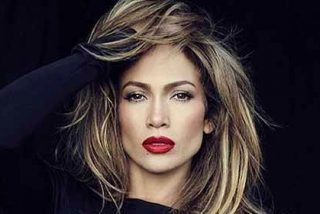 Jennifer L&oacute;pez (y sus piernas) en un trikini negro o con un mini short blanco