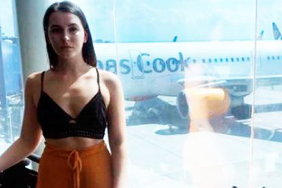 Intentan expulsar de un avi&oacute;n a una joven inglesa por la vestimenta que llevaba