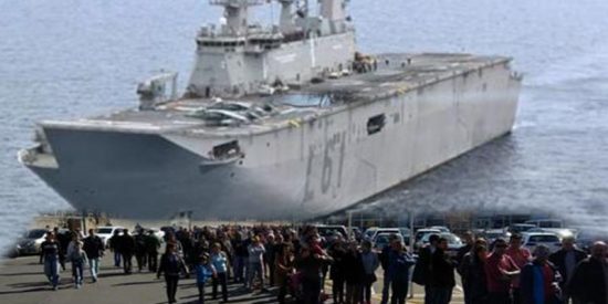 Colas kilom&eacute;tricas para visitar el buque insignia de la Armada espa&ntilde;ola, para cabreo de PNV, PSOE, Podemos y Bildu