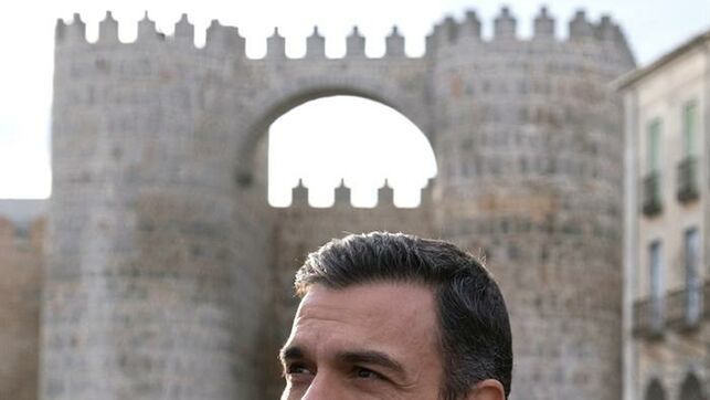 La se&ntilde;ora de &Aacute;vila que le cierra la muralla a S&aacute;nchez: "&iexcl;Vaya cara, aqu&iacute; no te queremos, vete de Espa&ntilde;a!"