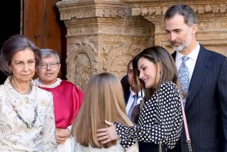 Do&ntilde;a Letizia arma otro cisma en la Casa Real: planta por sorpresa a toda la Familia Real