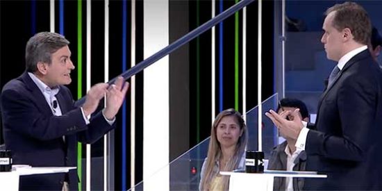 Todos contra Lacalle: PSOE, Cs y Podemos se tiran al cuello del economista del PP y Pastor solo interviene cuando siente que no se respeta su autoridad