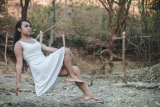 El truco de 'levitaci&oacute;n' m&aacute;s cutre de la historia&hellip;