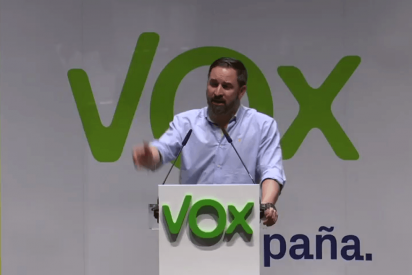 Abascal corrige a Gonz&aacute;lez Coello: "No cerraremos laSexta, cerraremos las auton&oacute;micas y las p&uacute;blicas"