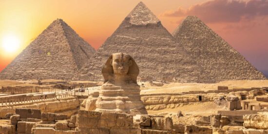 La Esfigne y las Pirámides de Egipto