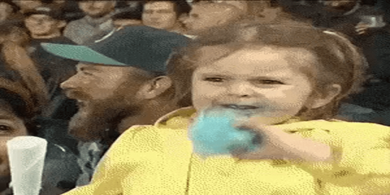 Las caras que pone est&aacute; ni&ntilde;a se han hecho virales y ya ver&aacute;s por qu&eacute;