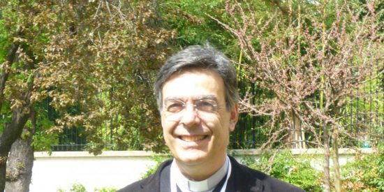 El arzobispo de Par&iacute;s lamenta que Macron no tenga una palabra de compasi&oacute;n hacia los cat&oacute;licos por la cat&aacute;strofe de Notre Dame