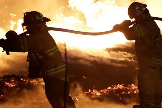 Un fat&iacute;dico incendio en Barcelona deja cuatro muertos, entre ellos un ni&ntilde;o y un beb&eacute;