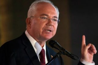 El chavista arrepentido Rafael Ram&iacute;rez: "Hugo Ch&aacute;vez se hubiera levantado contra Nicol&aacute;s Maduro"