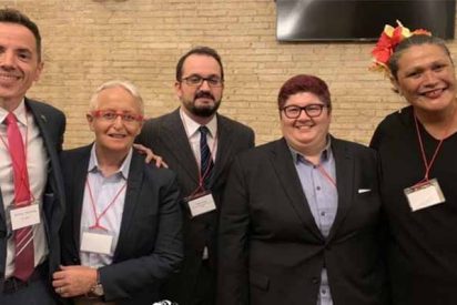 El Vaticano mantiene un encuentro hist&oacute;rico con una delegaci&oacute;n LGTB