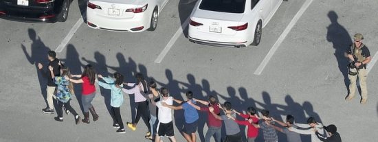 Florida aprueba un proyecto para armar a los maestros en las escuelas