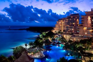 Canc&uacute;n/ Hoteles de Gran Lujo: Grand Fiesta Americana Coral Beach