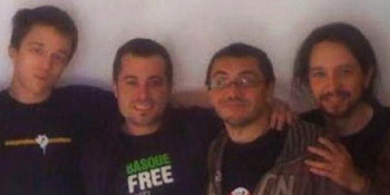 As&iacute; de sonrientes se hac&iacute;an fotos Iglesias, Monedero y Errej&oacute;n con 'amistades peligrosas'