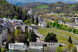 Lourdes celebra el año de Bernadette Soubirous