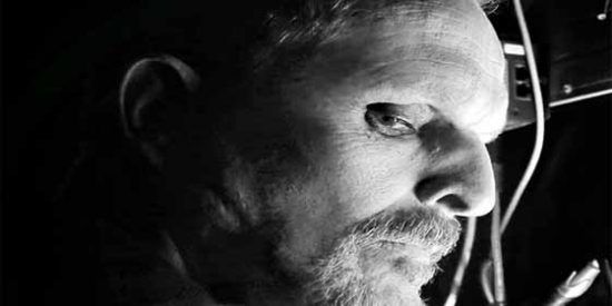 El v&iacute;deo a oscuras de Miguel Bos&eacute; que pone los pelos de punta: "No est&aacute;. Se fue... -Pa Caracas?"