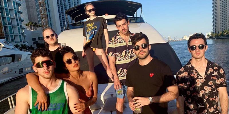 Nick Jonas: "Se refiere a la cercana amistad de Priyanka Chopra con Sophie Turner y Danielle Jonas"