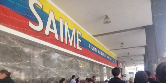 &iquest;La dictadura venezolana prohibir&aacute; salir del pa&iacute;s?: Anunciaron el cierre de todas las oficinas de inmigraci&oacute;n