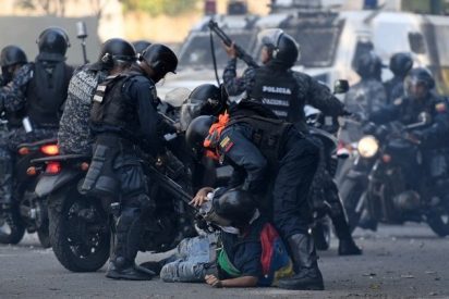 F. A. Juan Mata Hern&aacute;ndez: "&iquest;Es necesaria una guerra en Venezuela?"