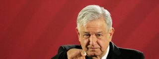 El mexicano L&oacute;pez Obrador ficha a "un chavista de hueso colorado" para su Gobierno