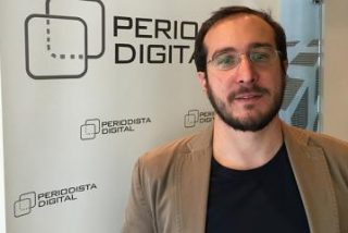 El periodista 'azote de Carmena': "Como heredera del comunismo es la que mejor controla el aparato interno"