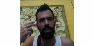 Este es Aar&oacute;n, el rapero que cort&oacute; el pene a su amigo por 200 euros y le ofreci&oacute; 2.500 si daba clicks