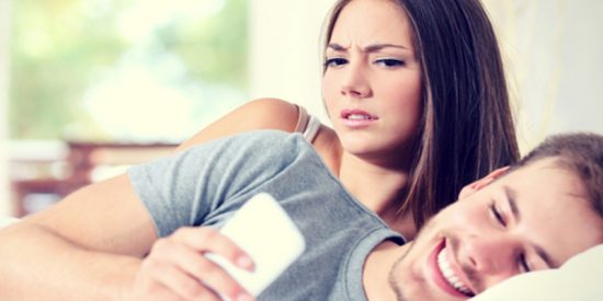 Una "pareja ideal" termina su relaci&oacute;n al descubrir un pol&eacute;mico tweet