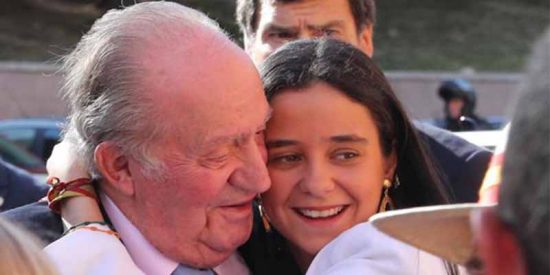 Feria de San Isidro: El Rey Juan Carlos inaugura la temporada en Las Ventas con la Infanta Elena y Victoria Federica