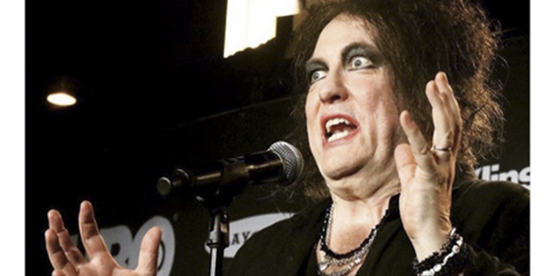“Robert Smith es la tía Jacinta”, esta foto del cantante de The Cure desata el cachondeo