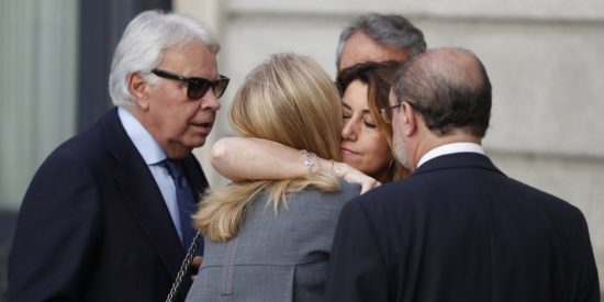 El mensaje privado de Susana Díaz tras la muerte de Rubalcaba hunde a Pedro Sánchez