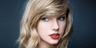 &iquest;Y esas bragas de abuela?: Taylor Swift tiene un descuido poco provocativo con la falda