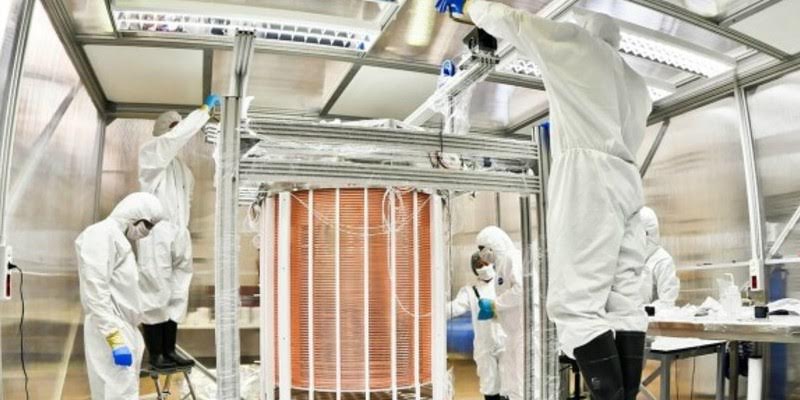 Un &aacute;tomo de xen&oacute;n 124 tiene de vida dos billones de veces mas que el universo