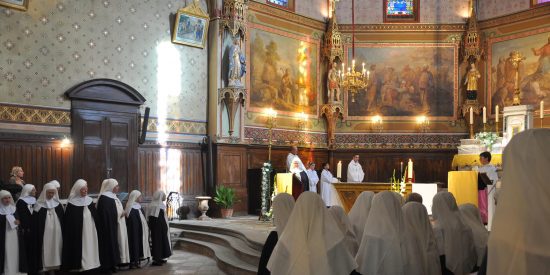 La Asociaci&oacute;n de Apoyo a las Hermanitas de Mar&iacute;a llevar&aacute; al Vaticano a los tribunales