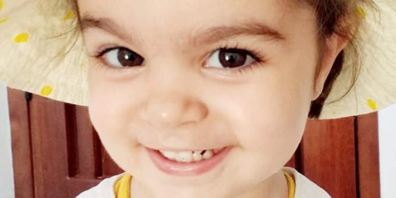 Esta ni&ntilde;a de dos a&ntilde;os toca el piano, lee, escribe y recita poemas