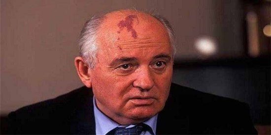 Gorbachov: El Hombre de La Mancha (XVII)