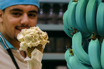 As&iacute; son los pl&aacute;tanos que pronto podr&aacute;s comprar: azules y saben a helado de vainilla