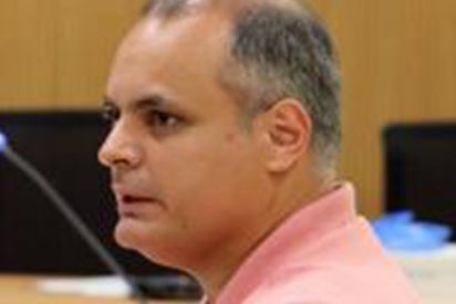 Este polic&iacute;a nacional acusado de intentar matar a su ex pareja con 50 pu&ntilde;aladas declara en el juicio que "perdi&oacute; la cabeza"