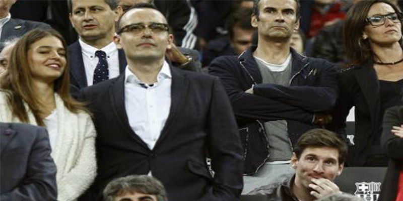 El caradura Risto Mejide, nuevo rey de la telebasura, va de papo a los palcos del Barça y del Real Madrid