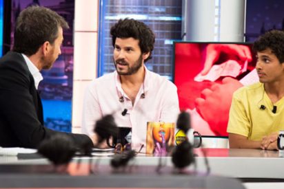La enorme 'pifia' de Pablo Motos nada mas comenzar su entrevista a 'Taburete'