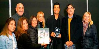 Chayanne recibi&oacute; distinci&oacute;n como Embajador de Turismo en el Per&uacute; dada por CANATUR